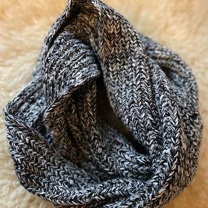 J crew knit infinity scarf